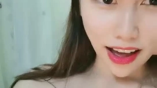 饥渴旅店系列-苗条的金发妹子Missy Luv被室友爆操