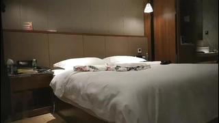 ?绿意盎然? 绿妻大神记录极品淫荡娇妻▌亨利夫妻▌空姐制服诱惑