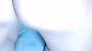 颜值不错的小骚牌带上好姐姐一起大秀直播赚外快，露脸黑丝按摩棒，一起揉奶玩逼给狼友看，叫的好骚精彩刺激第01集