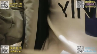 大战3P短发熟女，耐操！