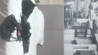 碧瑶仙子和女朋友看羞羞的电影，以便随时可以内射【看简 介同城免费约炮】