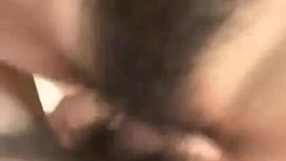 通学电车饥渴学妹~趁男友不在~给我操无套内射！！