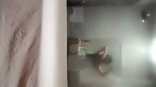 数学游戏健身房认识的阿姨，很饥渴淫水流不停