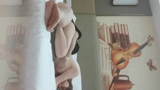 蜜桃3D久久久久久久精品国产亚洲87极品台模vivian援交有钱大款激情视频