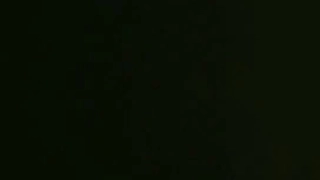 年轻的宿舍学生在偷窃后被巨大的阴茎惩罚