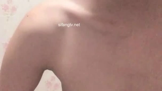 有钱人组织的疯狂刺激换妻游戏COS新娘子婚纱装一嘴吃4屌轮番啪啪啪淫叫声刺激场面壮观国语对白1080P完整原版