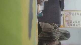 纹身妹子双人啪啪口交沙发上抽插呻吟娇喘非常诱人